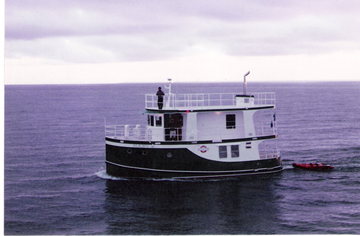 Mery E.  Michigan 1999.  Familiar de 42